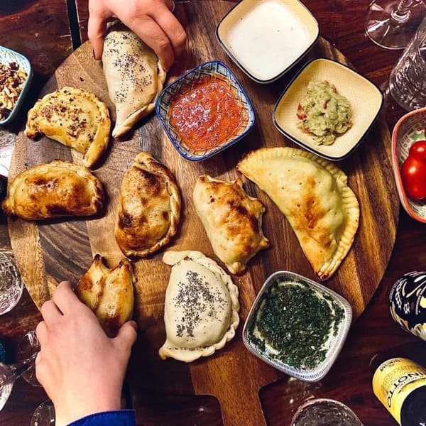 MAQUINA PARA EMPANADAS ELECTRICO Dough Master® 🥟
